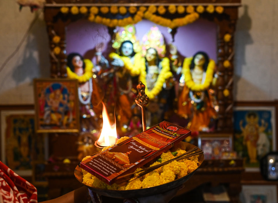 Mayasmatic Mandap Agarbatti Masala incense Sticks 1 Dozen Box | A superior blend of herbs and spices with Long Lasting Masala Incense Sticks for Daily Pooja Festive | Pack of 12 Boxes